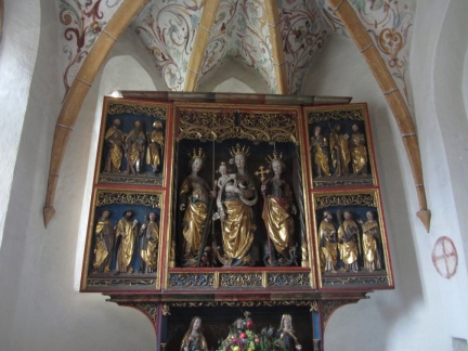 IMG 0437 Osoje-samostanska cerkev-gotska kapela s krilnim oltarjem