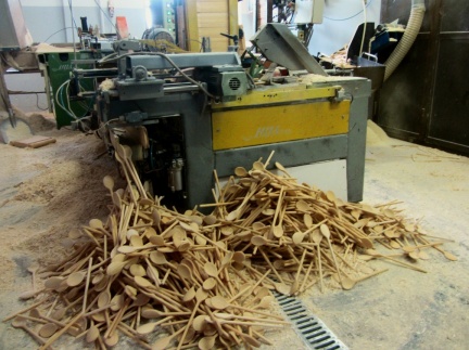 IMG 6893 Andrejčje-ekološka kmetija Hija (Hiti)-izdelava lesenih žlic