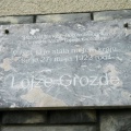 IMG_0246_Zgornje Vodale-spominska plošča na rojstni hiši Lojzeta Grozdeta.JPG