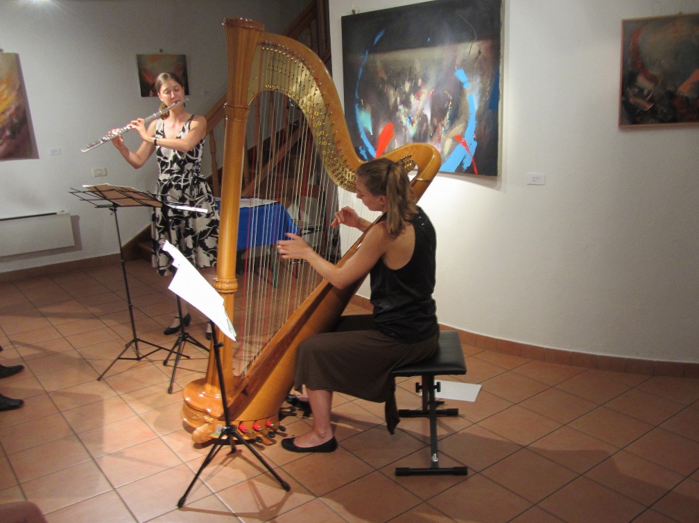IMG 4648 3. koncert-Anja Clift (flavta) in Estelle Costanzo (harfa)
