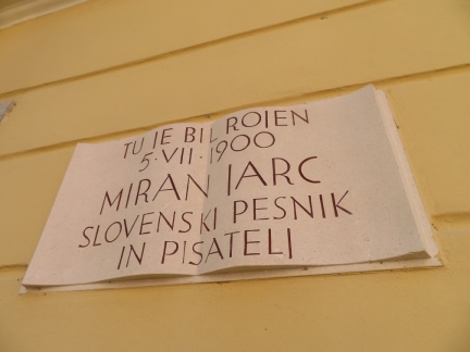 IMG 5489 Črnomelj-Mestna muzejska zbirka in rojstna hiša pesnika Mirana Jarca