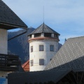 IMG_8170_Stolp Starološkega gradu in Lubnik v ozadju.JPG