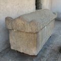 0131 Kranj-rimski sarkofag iz Šenčurja