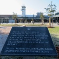 IMG 2123 Spominska plošča o prevzemu nadzora nad slovenskim zračnim prostorom na brniškem letališču