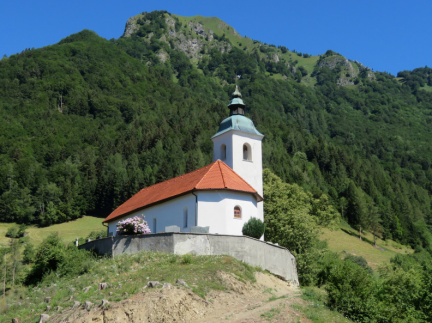 IMG 7172 Cerkev sv. Lenarta na Bači pri Podbrdu